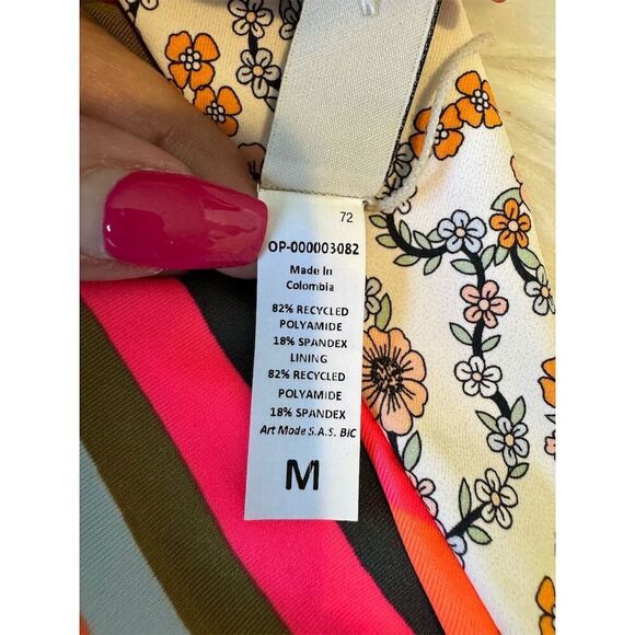 Maaji Women's Reversible Plunge One Piece Swimsuit Sexy Resort Vacation Size M - Picture 6 of 14